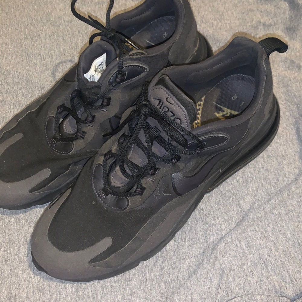 Nike air max react 270